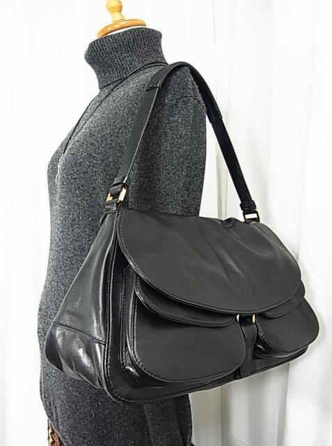 激安良品★正規品 美品 BRUNO MAGLI(ブルーノマリ) ラムスキンレザー ショルダーバッグ ブラック < ブランド 激安良品★正規品 美品 BRUNO MAGLI(ブルーノマリ) ラムスキンレザー ショルダーバッグ ブラック < ブランドの