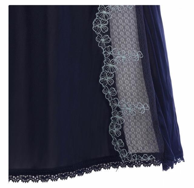 Triumph キャミソール SサイズからMサイズ ネイビー/ベージュ 2枚セット < 女性ファッション Triumph キャミソール SサイズからMサイズ ネイビー/ベージュ 2枚セット < 女性ファッションの