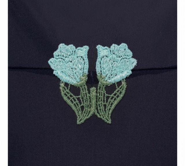 Triumph キャミソール SサイズからMサイズ ネイビー/ベージュ 2枚セット < 女性ファッション Triumph キャミソール SサイズからMサイズ ネイビー/ベージュ 2枚セット < 女性ファッションの