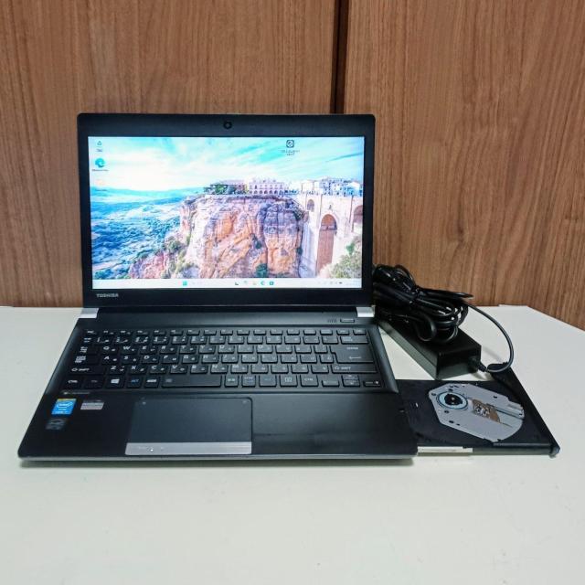 TOSHIBA dynabook Corei7 メモリ16GB SSD512GB ブルーレイ Webカメラ Windows11 < PC本体/周辺機器 TOSHIBA dynabook Corei7 メモリ16GB SSD512GB ブルーレイ Webカメラ Windows11 < PC本体/周辺機器の
