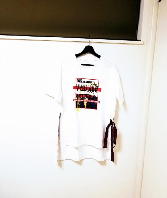 新品 T'S COLLECTION 英字ラインフォトBIG Tシャツ白M〜L < 女性ファッション  新品 T'S COLLECTION 英字ラインフォトBIG Tシャツ白M〜L  < 女性ファッションの