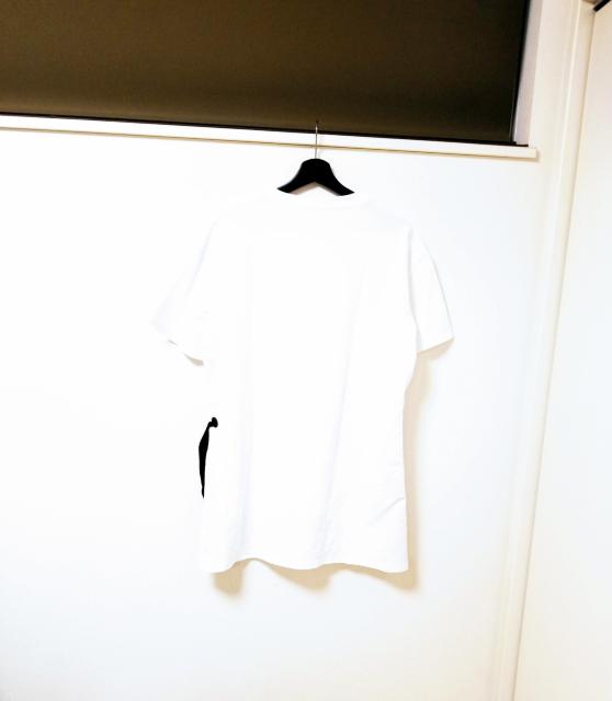新品 T'S COLLECTION 英字ラインフォトBIG Tシャツ白M〜L < 女性ファッション  新品 T'S COLLECTION 英字ラインフォトBIG Tシャツ白M〜L < 女性ファッションの