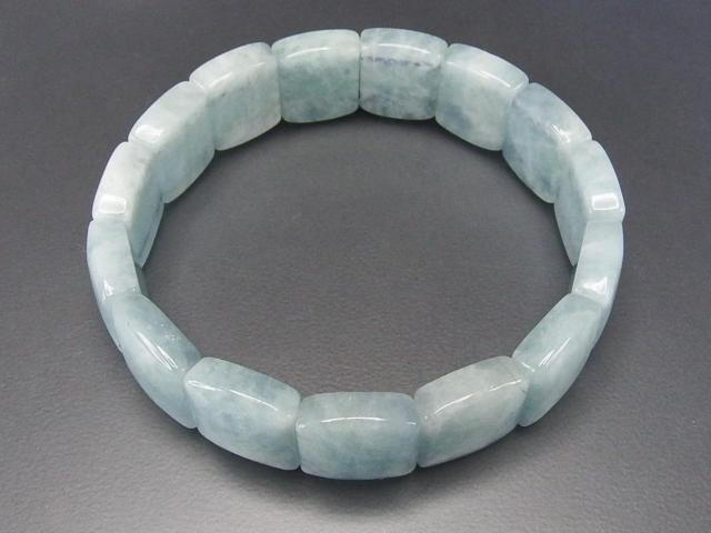 希少仕様アクアマリンバングルブレスレット約16mm弱天然石3月の誕生石 < 女性アクセサリー/時計  希少仕様アクアマリンバングルブレスレット約16mm弱天然石3月の誕生石 < 女性アクセサリー/時計の