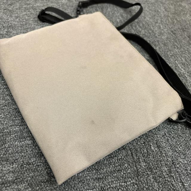  MUJI Ǖi TRbV  uh 