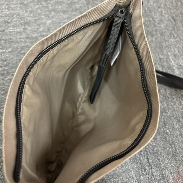  MUJI Ǖi TRbV  uh 