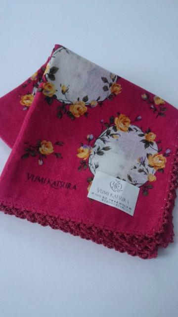 新品未使用☆YUMI KATSURA★ハンカチ☆薔薇★縁取り☆桂由美 < 女性ファッション  新品未使用☆YUMI KATSURA★ハンカチ☆薔薇★縁取り☆桂由美  < 女性ファッションの