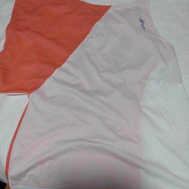 PUMA М ピンク吸水発汗デザインTシャツ < ブランド  PUMA М ピンク吸水発汗デザインTシャツ < ブランドの