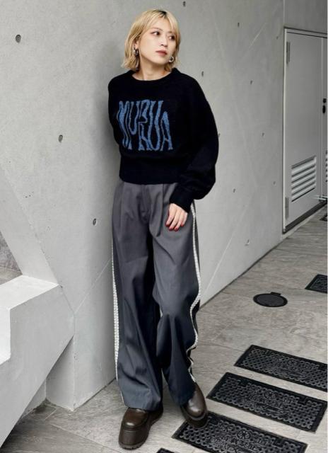 MURUA ロゴデザインニット < ブランド  MURUA ロゴデザインニット < ブランドの