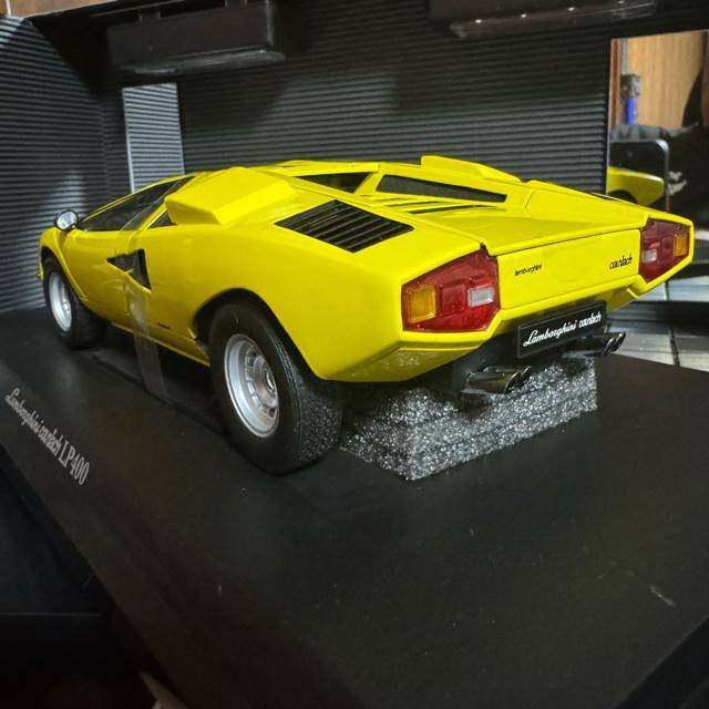 絶版未展示品 京商 1/18 ランボルギーニ カウンタック LP400 イエロー < ホビー  絶版未展示品 京商 1/18 ランボルギーニ カウンタック LP400 イエロー < ホビーの