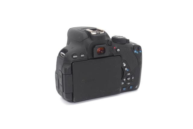 ɐlC̏SҌJCanon Kiss X7i {fB  Ɠd/AV 