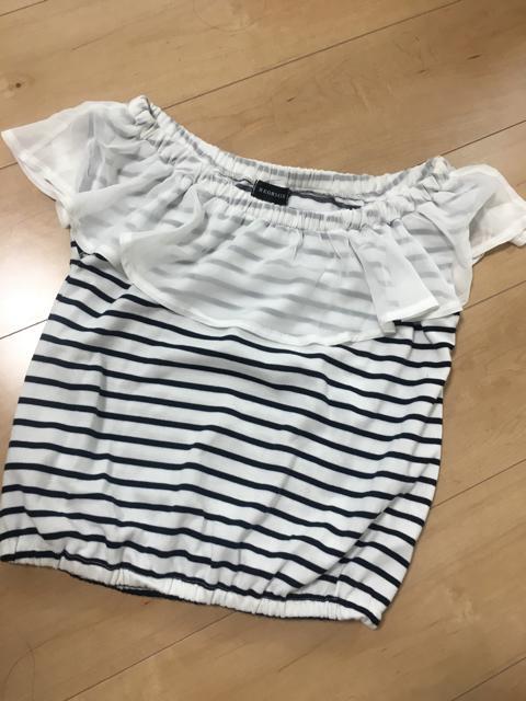 美品 ボーダーフリルトップス < 女性ファッション  美品 ボーダーフリルトップス  < 女性ファッションの