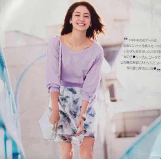 限定セール●雑誌掲載●定価8,532円●ふんわりフラワースカート●水色ブルー < ブランド 限定セール●雑誌掲載●定価8,532円●ふんわりフラワースカート●水色ブルー < ブランドの