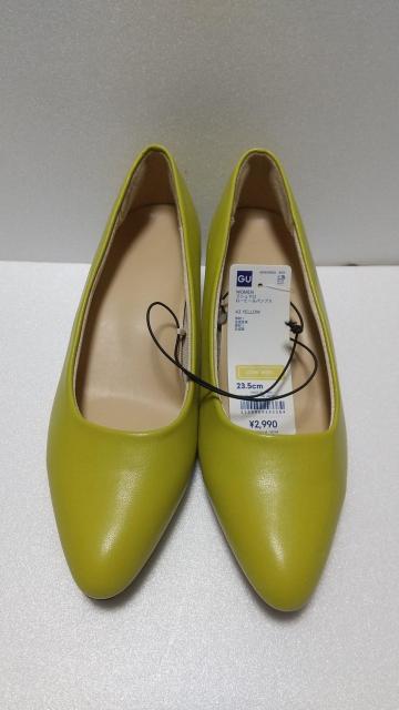 GU WOMAN マシュマロ ローヒール パンプス 23.5cm < ブランド  GU WOMAN マシュマロ ローヒール パンプス 23.5cm < ブランドの