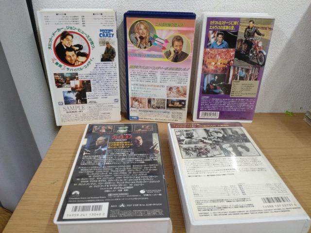 VHS5�{�@�����\�ҁ��t�J�[�j�o�������ԂȂ��T�����X�E�B�b�`�@�W�����E�g���{���^�@�j�R���X�E�P�C�W�@�G���r�X�E�v���X���[�� �� CD/DVD/�r�f�I�� 