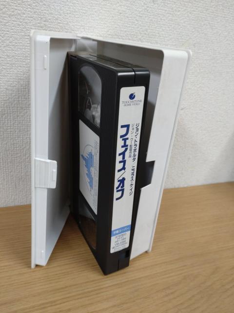 VHS5�{�@�����\�ҁ��t�J�[�j�o�������ԂȂ��T�����X�E�B�b�`�@�W�����E�g���{���^�@�j�R���X�E�P�C�W�@�G���r�X�E�v���X���[�� �� CD/DVD/�r�f�I�� 