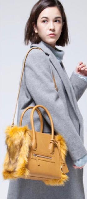 FRAYIDエコファースクエアショルダーバッグ黄色トートバッグ < ブランド  FRAYIDエコファースクエアショルダーバッグ黄色トートバッグ < ブランドの