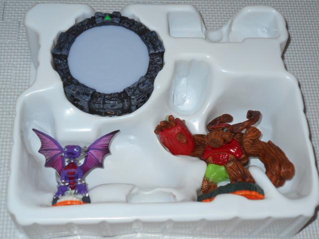 3DS★SKYLANDER'S GIANTS STARTER PACK 海外版 < ゲーム本体/ソフト  3DS★SKYLANDER'S GIANTS STARTER PACK 海外版 < ゲーム本体/ソフトの