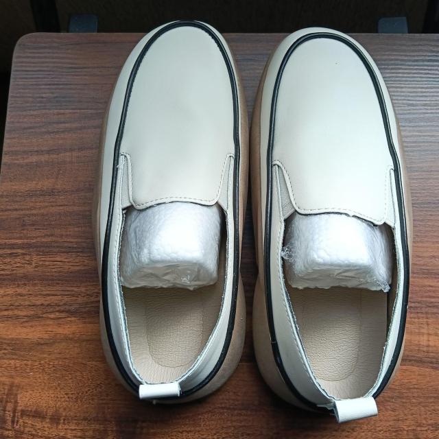 新品 23.5cm レディース スリッポン ホワイト シューズ 靴 カジュアル < 女性ファッション 新品 23.5cm レディース スリッポン ホワイト シューズ 靴 カジュアル < 女性ファッションの