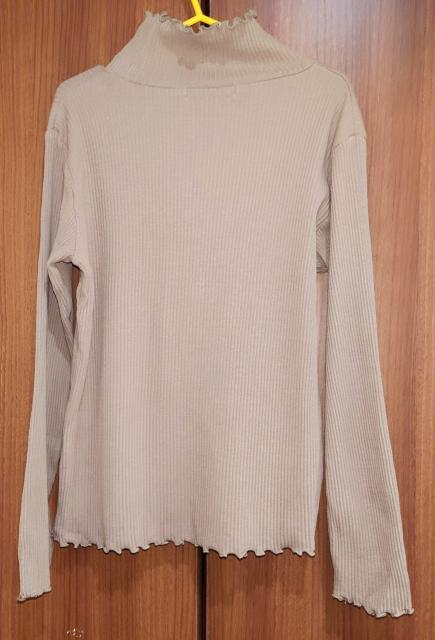 美品★130サイズ★リブトップス★タートルタイプ★ブラウン★女の子★子供服インナー★可愛い子供服★小学生★送料無料 < キッズ/ベビー 美品★130サイズ★リブトップス★タートルタイプ★ブラウン★女の子★子供服インナー★可愛い子供服★小学生★送料無料 < キッズ/ベビーの