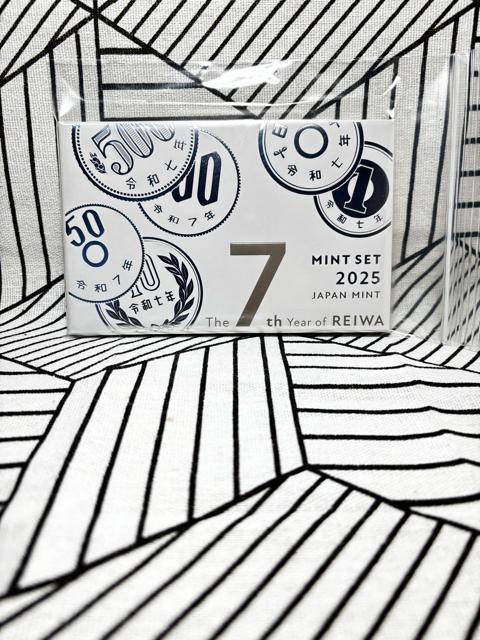 �~���g�Z�b�g�@�ߘa7�N 2025  ��������  �� �z�r�[�� 