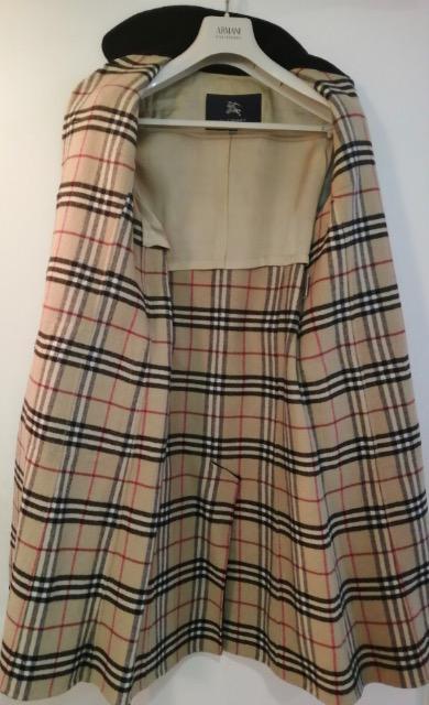 特価未使用に近いバーバリーロンドンウールカシミア混ングノバチェックブラック高級コート < 女性ファッション  特価未使用に近いバーバリーロンドンウールカシミア混ングノバチェックブラック高級コート < 女性ファッションの