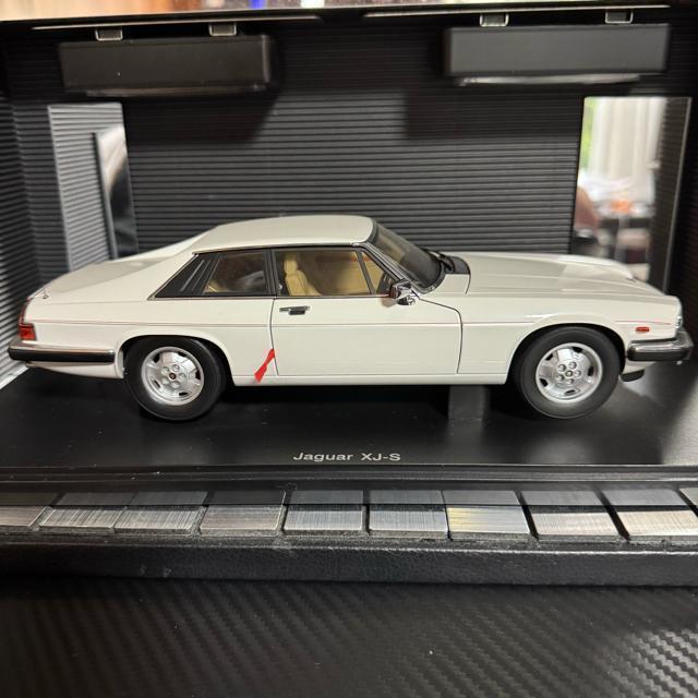 絶版未展示品 オートアート 1/18 ジャガー XJ-S ホワイト1980 < ホビー  絶版未展示品 オートアート 1/18 ジャガー XJ-S ホワイト1980 < ホビーの