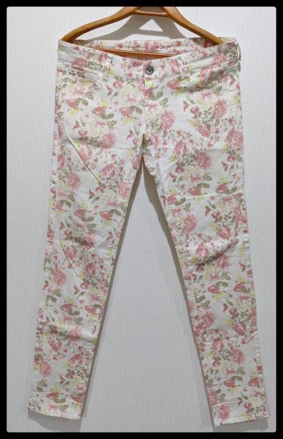 ★しまむら★Sorridere★ソリデル★パンツ★ズボン★ジーパン★花柄★Mサイズ同等★まとめ買い歓迎★ < ブランド  ★しまむら★Sorridere★ソリデル★パンツ★ズボン★ジーパン★花柄★Mサイズ同等★まとめ買い歓迎★ < ブランドの