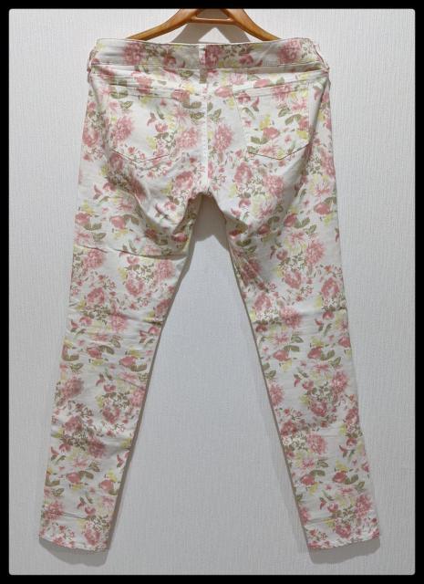 ★しまむら★Sorridere★ソリデル★パンツ★ズボン★ジーパン★花柄★Mサイズ同等★まとめ買い歓迎★ < ブランド  ★しまむら★Sorridere★ソリデル★パンツ★ズボン★ジーパン★花柄★Mサイズ同等★まとめ買い歓迎★ < ブランドの