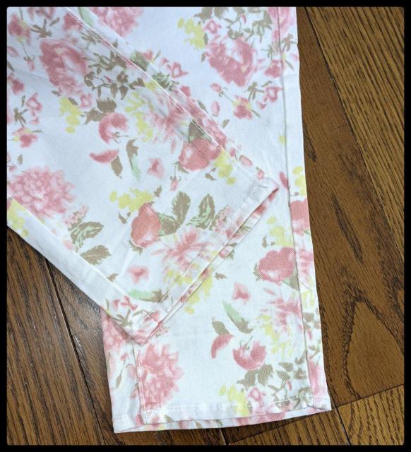 ★しまむら★Sorridere★ソリデル★パンツ★ズボン★ジーパン★花柄★Mサイズ同等★まとめ買い歓迎★ < ブランド  ★しまむら★Sorridere★ソリデル★パンツ★ズボン★ジーパン★花柄★Mサイズ同等★まとめ買い歓迎★ < ブランドの