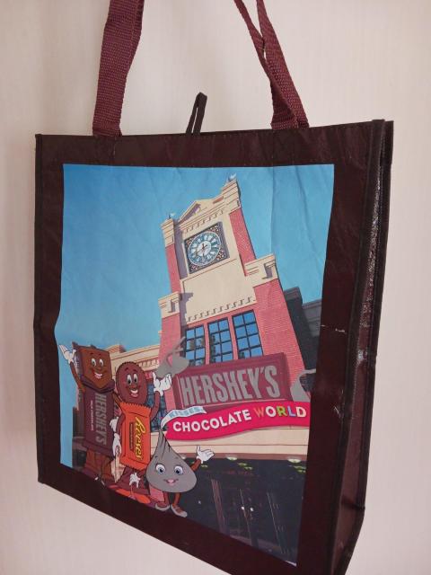 HERSHEY'S エコバッグ ハーシー CHOCOLATE WORLD チョコレート ニューヨーク店限定 < 女性ファッション HERSHEY'S エコバッグ ハーシー CHOCOLATE WORLD チョコレート ニューヨーク店限定 < 女性ファッションの