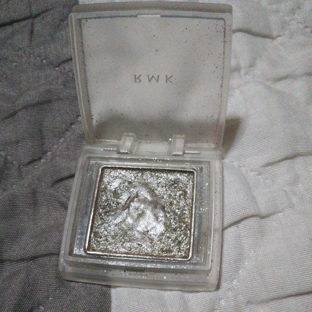 RMK グリッターラメアイシャドウシルバー ケース付き < ブランド RMK グリッターラメアイシャドウシルバー ケース付き < ブランドの