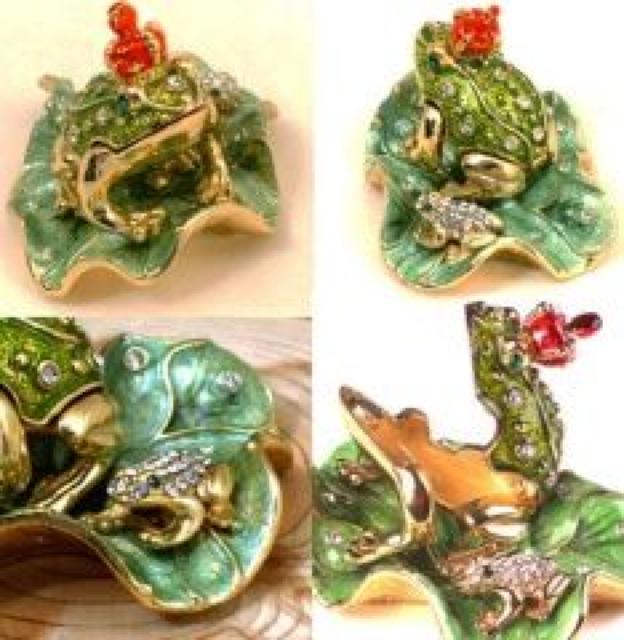 【PIEARTH】《New》王冠カエル★クリスタル*ジュエリーボックス/アクセサリーケース < 女性アクセサリー/時計  【PIEARTH】《New》王冠カエル★クリスタル*ジュエリーボックス/アクセサリーケース < 女性アクセサリー/時計の