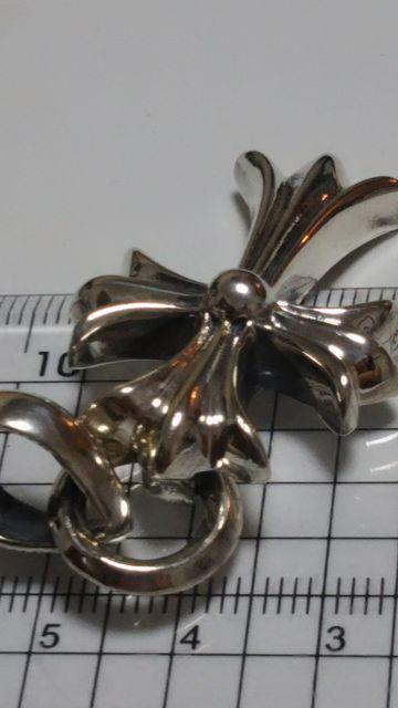 ☆クロムハーツ 正規品☆ スモール CH クロス ペンダント with ベイル 美品 < ブランド ☆クロムハーツ 正規品☆ スモール CH クロス ペンダント with ベイル 美品 < ブランドの