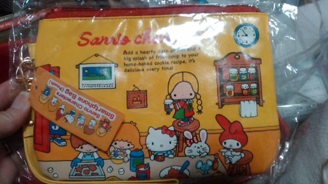 SANRIO🎵�X�}�z�|�[�`👝  �� ��������� 