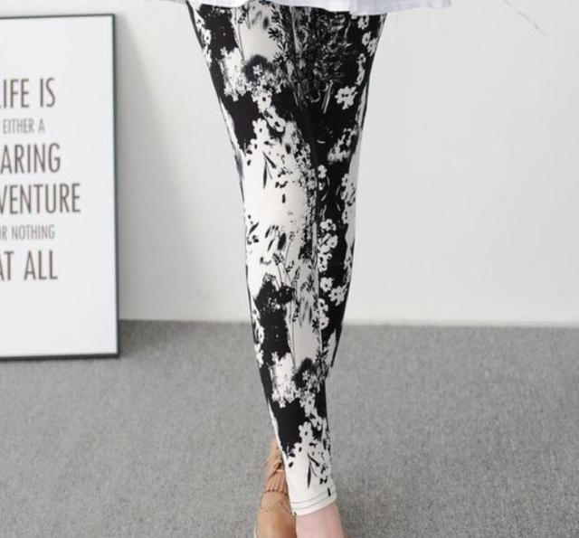 送料無料 レディース 水墨画風 花柄 レギンスパンツ レギパン < 女性ファッション  送料無料 レディース 水墨画風 花柄 レギンスパンツ レギパン  < 女性ファッションの