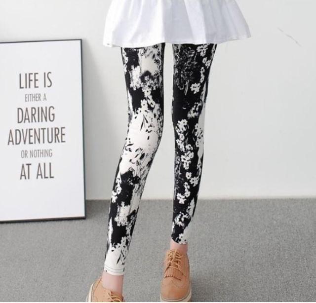 送料無料 レディース 水墨画風 花柄 レギンスパンツ レギパン < 女性ファッション  送料無料 レディース 水墨画風 花柄 レギンスパンツ レギパン < 女性ファッションの