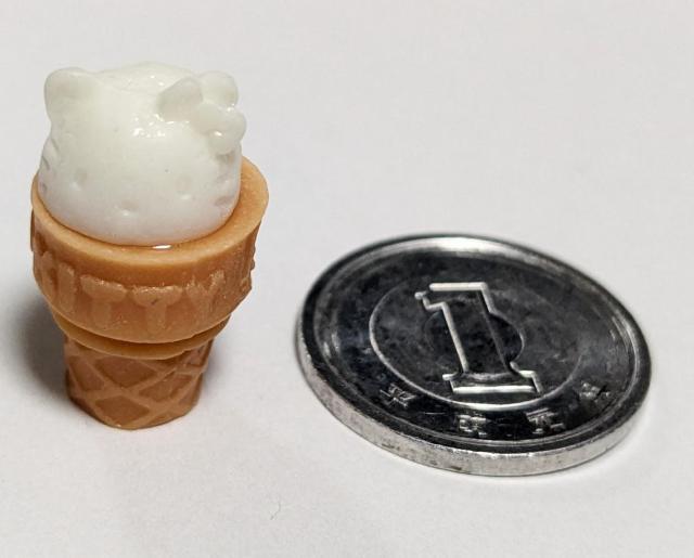 ミニチュア★キティ★アイスクリーム★白★バニラ★コーン★ドールハウス★ < おもちゃ  ミニチュア★キティ★アイスクリーム★白★バニラ★コーン★ドールハウス★ < おもちゃの