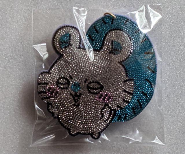 ちいかわ ラインストーンキーホルダー(モモンガ) < アニメ/コミック/キャラクター  ちいかわ ラインストーンキーホルダー(モモンガ)  < アニメ/コミック/キャラクターの