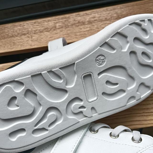 新品 ホワイト 20cm 21cm 子供靴 スニーカー シューズ 靴 キッズ < キッズ/ベビー  新品 ホワイト 20cm 21cm 子供靴 スニーカー シューズ 靴 キッズ < キッズ/ベビーの