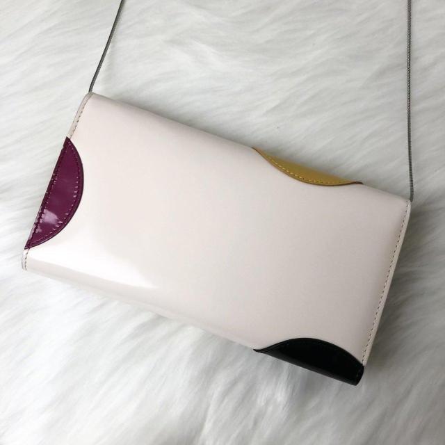 yɔizWFBBG ~j`F[V_[ `F[EHbg p[eBobO hbg pegU[ Gi  t@bV 