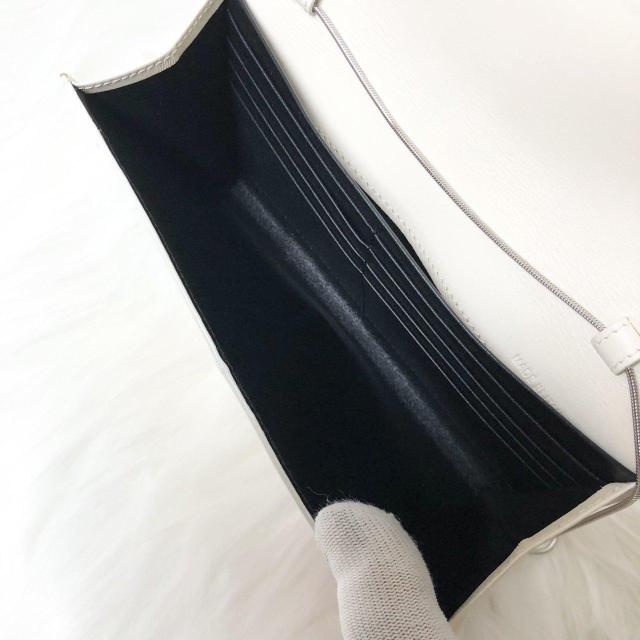 yɔizWFBBG ~j`F[V_[ `F[EHbg p[eBobO hbg pegU[ Gi  t@bV 