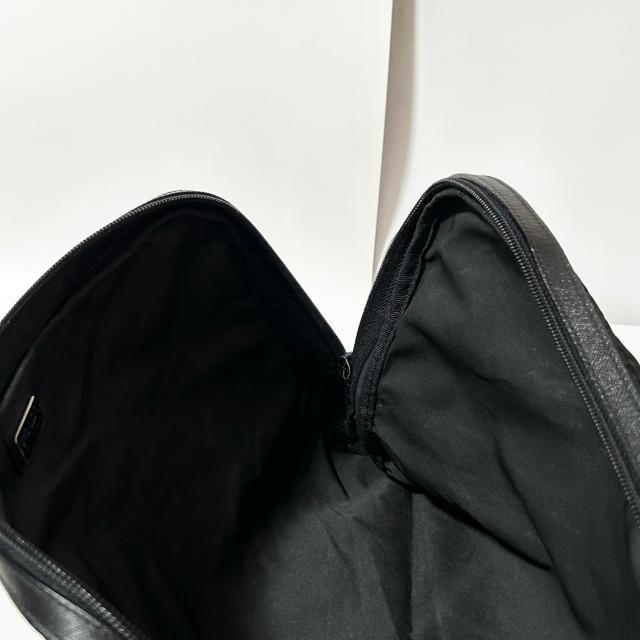 PRADA プラダ ナイロン サフィアーノ レザー ポーチ ブラック シルバー金具 三角ロゴプレート < ブランド PRADA プラダ ナイロン サフィアーノ レザー ポーチ ブラック シルバー金具 三角ロゴプレート < ブランドの