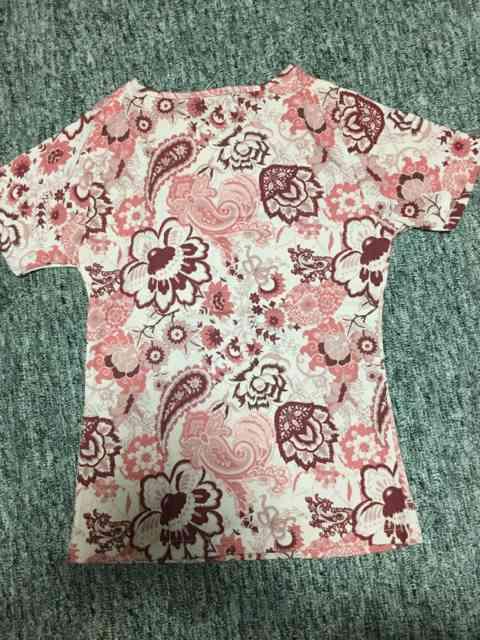 ボタニカル柄 ピンク系 半袖カットソー しなやかTシャツ Mサイズ < 女性ファッション  ボタニカル柄 ピンク系 半袖カットソー しなやかTシャツ Mサイズ < 女性ファッションの