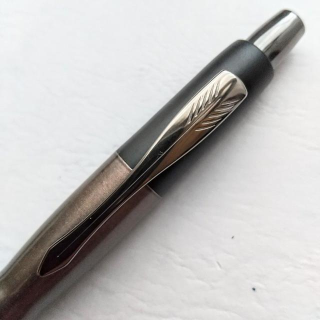 PARKER ボールペン ダイモナイト ノック式 パーカー 本体のみの場合は普通郵便無料にいたします < インテリア/ライフ  PARKER ボールペン ダイモナイト ノック式 パーカー 本体のみの場合は普通郵便無料にいたします < インテリア/ライフの