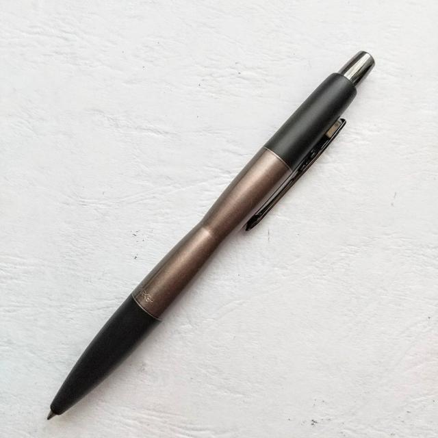 PARKER ボールペン ダイモナイト ノック式 パーカー 本体のみの場合は普通郵便無料にいたします < インテリア/ライフ  PARKER ボールペン ダイモナイト ノック式 パーカー 本体のみの場合は普通郵便無料にいたします < インテリア/ライフの