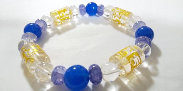 定形外無料*天然石ブレス*金彫り六字真言水晶・青瑪瑙・龍紋瑪瑙・水晶* < 女性アクセサリー/時計 定形外無料*天然石ブレス*金彫り六字真言水晶・青瑪瑙・龍紋瑪瑙・水晶* < 女性アクセサリー/時計の