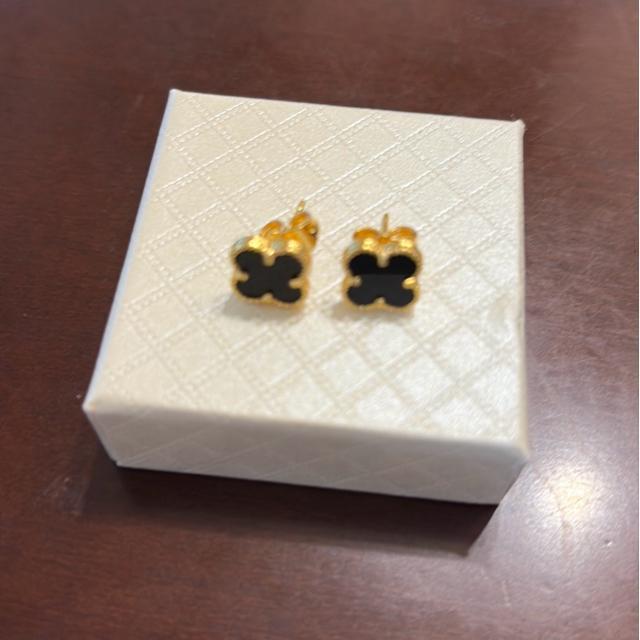 クローバー ピアス イヤリング ブラック ゴールドメッキ 10mm 四葉 < 女性ファッション クローバー ピアス イヤリング ブラック ゴールドメッキ 10mm 四葉 < 女性ファッションの