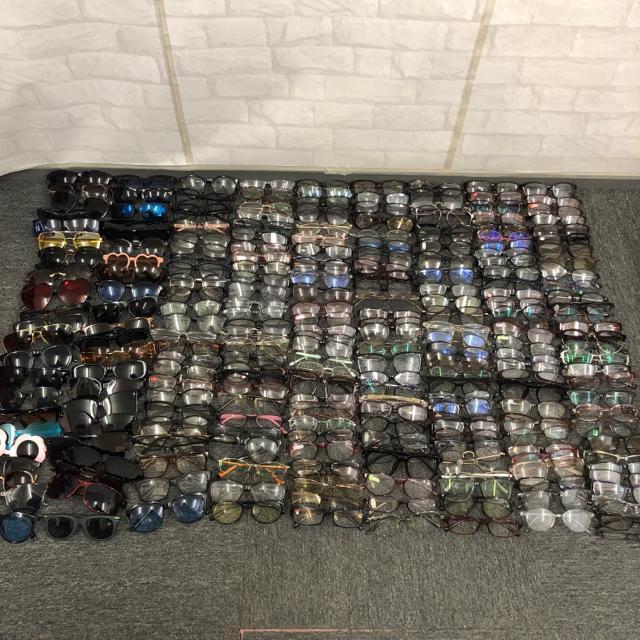 即決 眼鏡 メガネ めがね サングラス 250個 まとめ売り < 男性ファッション 即決 眼鏡 メガネ めがね サングラス 250個 まとめ売り < 男性ファッションの