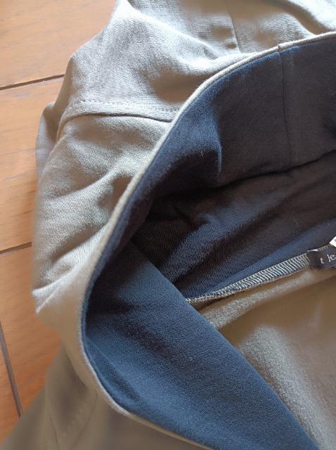 Theory★定価約3万上★リボン付きトップス★新品同様★クリーニング済み★素敵可愛い★あったか★セオリー★お得に★ < 女性ファッション  Theory★定価約3万上★リボン付きトップス★新品同様★クリーニング済み★素敵可愛い★あったか★セオリー★お得に★ < 女性ファッションの