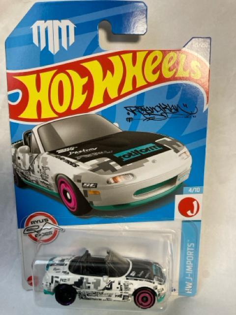 ホットウィール・91マツダMX-5ミアータ 白(他も出品中) < ホビー  ホットウィール・91マツダMX-5ミアータ 白(他も出品中)  < ホビーの